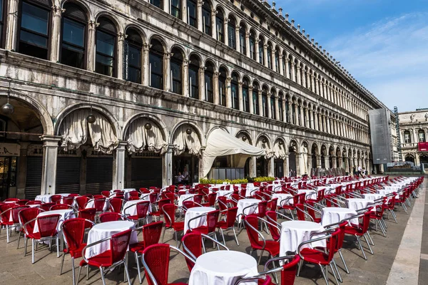 Tidigt Morgonen Markusplatsen Venedig Nästan Inga Turister Tom Ruta Kan — Stockfoto