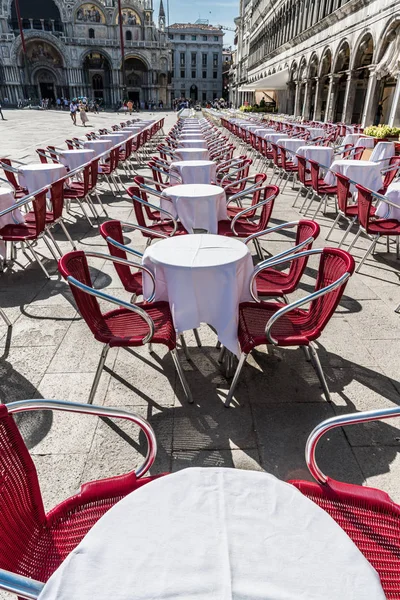 Tidigt Morgonen Markusplatsen Venedig Nästan Inga Turister Tom Ruta Kan — Stockfoto