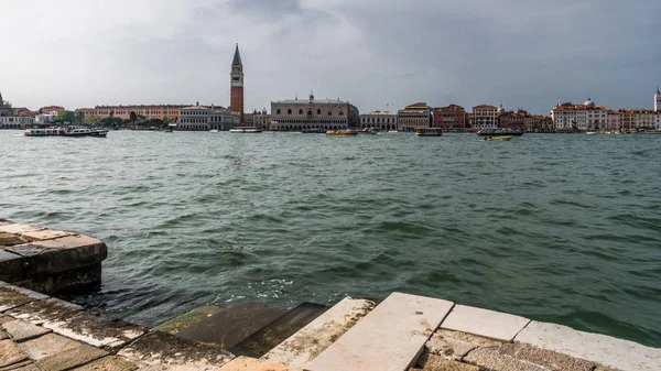 Blick Auf Die Zentrale Promenade Von Venedig Die Piazza San — Stockfoto