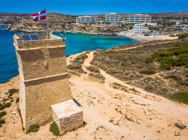 Ghajn Tuffieha Malta Hermosa Ghajn Tuffieha Watch Tower Playa Golden — Foto de Stock