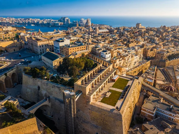 Valletta Malta Vista Aérea Horizonte Valletta Com Bateria Saudação Jardins — Fotografia de Stock