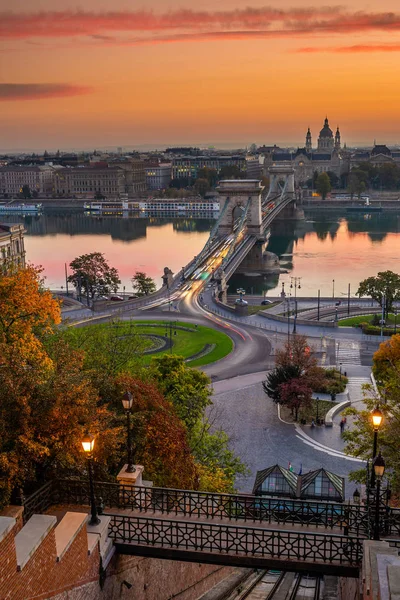 Budapest Ungheria Famoso Ponte Delle Catene Szechenyi Lanchid Rotonda Clark — Foto Stock