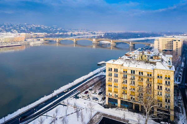 Budapest Magyarország Utcarészlet Háttér Téli Időszakban Reggel Havas Budapest Margit — Stock Fotó