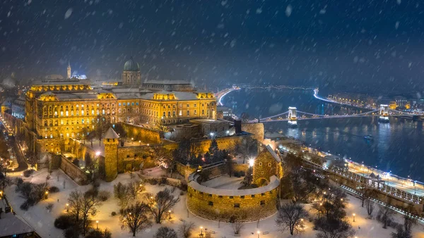 Budapest Hungary Aerial View Illuminated Buda Castle Royal Palace Winter — Stock Photo, Image