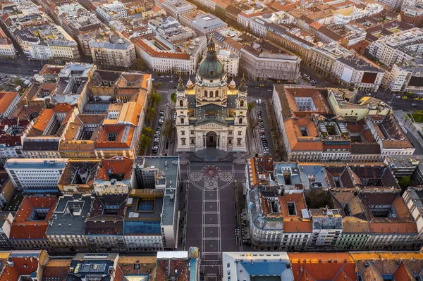 Budapeşte Macaristan Gün Doğumunda Ünlü Aziz Stephen Bazilikası Nın Havadan — Stok fotoğraf