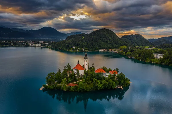 Bled Eslovenia Cielo Dramático Nubes Sobre Lago Bled Blejsko Jezero —  Fotos de Stock