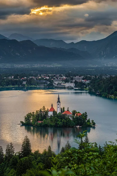 Bled Slovenië Gouden Hemel Wolken Boven Het Meer Van Bled — Stockfoto