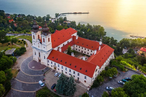 Tihany Hungría Vista Aérea Avión Tripulado Hermosa Abadía Benedictina Tihany — Foto de Stock