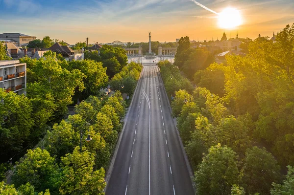 Budapest Hungary Aerial Drone View Andrassy Street Sunrise Heroes Square — 스톡 사진