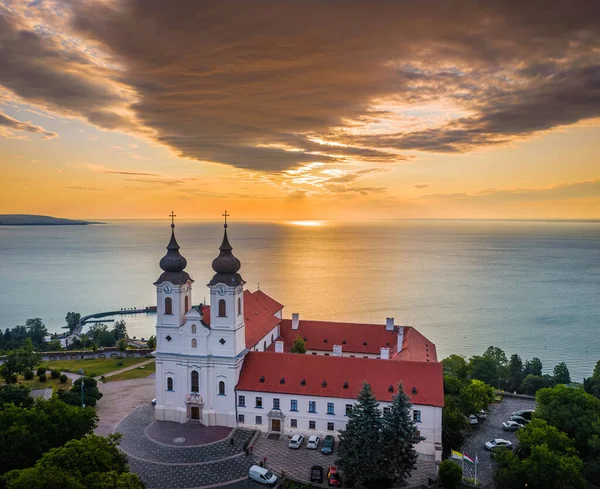 Tihany Hongarije Uitzicht Het Beroemde Benedictijner Klooster Van Tihany Tihany — Stockfoto
