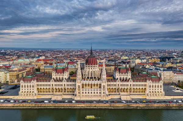 Budapest Ungern Flygdrönare Utsikt Över Den Vackra Ungerska Parlamentsbyggnaden Vid — Stockfoto