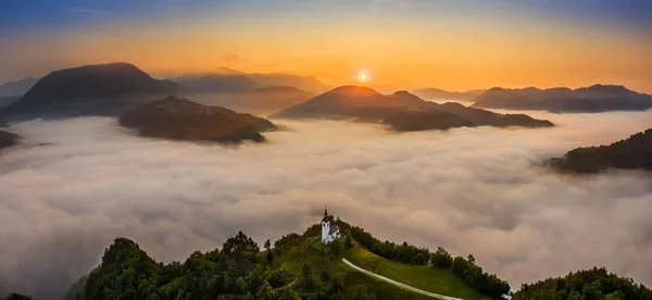 Sebrelje Slowenien Drohnenpanorama Der Wunderschönen Bergkirche Ivan Ivan Cerkev Bei — Stockfoto