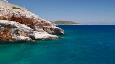 Dönemeç yol, sahil ve deniz 4K 'da ele geçirildi.