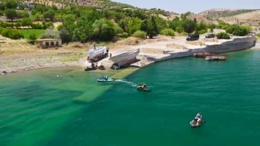 Dramatik manzaralı tarihi nehir gezisi