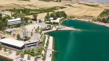 Ekip hızlı suda yeni yollar keşfediyor.