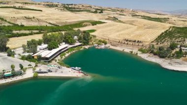 Maceracılar 4K 'da zorlu bir yüzeye meydan okuyorlar