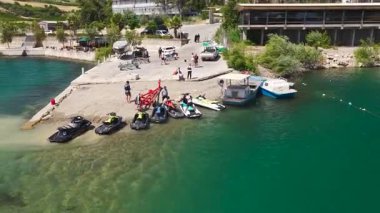 Takım geniş sularda yeni bir rota izler.