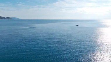 İnsansız hava aracı balıkçıları yakalamış..