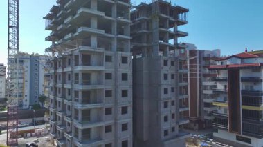 İHA, iş altındaki en üst katları gösteriyor..