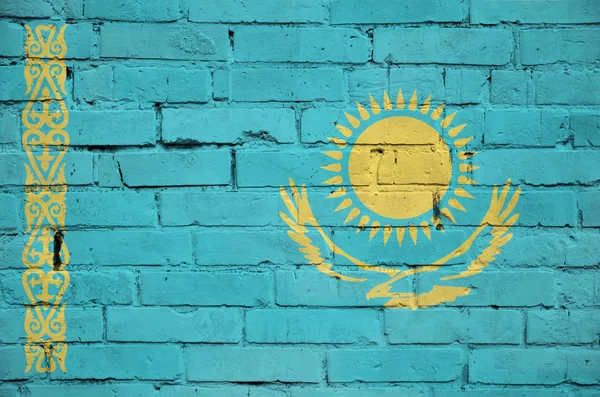 Bandera Kazajstán Está Pintada Sobre Una Vieja Pared Ladrillo — Foto de Stock