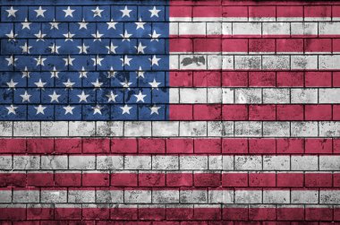 Amerika Birleşik Devletleri bayrağı eski bir tuğla duvara boyalı