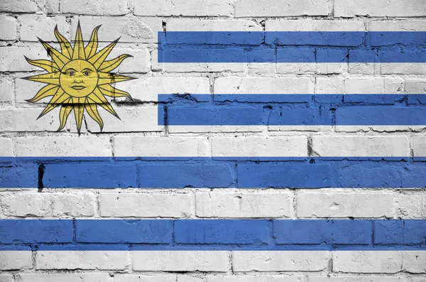 Uruguay Bayrağı Eski Bir Tuğla Duvara Boyanmış — Stok fotoğraf