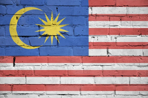 Bandeira Malásia Pintada Uma Parede Tijolo Velho — Fotografia de Stock