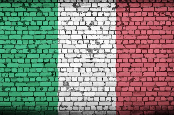 Bandera Italia Está Pintada Sobre Una Vieja Pared Ladrillo — Foto de Stock