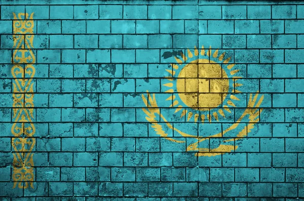 Bandera Kazajstán Está Pintada Sobre Una Vieja Pared Ladrillo —  Fotos de Stock