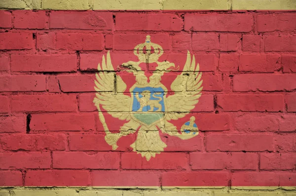 Vlajka Černé Hory Namalovaný Starou Cihlovou Zeď — Stock fotografie