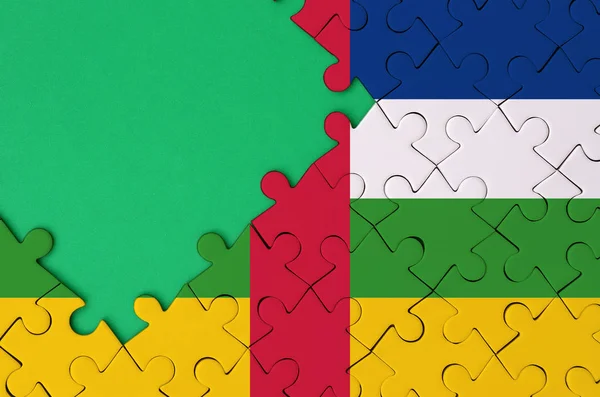 Die Flagge Der Zentralafrikanischen Republik Ist Auf Einem Fertigen Puzzle — Stockfoto