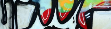 Sokak sanatı. Krom ve kırmızı tonlarında renkli grafiti resmi bir parçasının arka plan görüntü.
