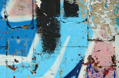 Sokak sanatı. Renkli grafiti resmi bulunan bir rahiplik mavi tonları bir arka plan görüntüsü.