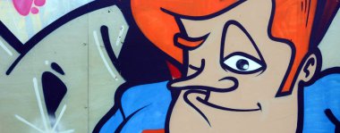 Sokak sanatı. Beyaz ve krom sesleri ve çizgi film karakteri tam tamamlanan grafiti resimde arka plan görüntü.