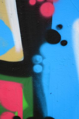 Sokak sanatı. Renkli grafiti resmi bulunan bir rahiplik mavi tonları bir arka plan görüntüsü.