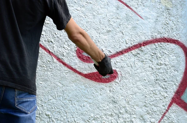 Genç Mecnuna Beton Duvara Grafiti Boyar Yasadışı Vandalizm Kavramı Sokak — Stok fotoğraf