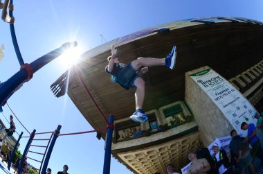 Kharkiv, Ukrayna - 27 Mayıs, 2018: Street egzersiz gösterisi sırasında sokak Kültür Festivali.