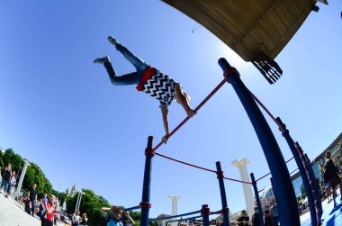Kharkiv, Ukrayna - 27 Mayıs, 2018: Street egzersiz gösterisi sırasında sokak Kültür Festivali.