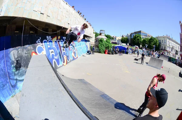 Kharkiv Ucrânia Maio 2018 Patinação Patins Durante Festival Anual Culturas — Fotografia de Stock