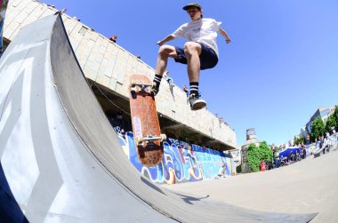 Kharkiv, Ukrayna - 27 Mayıs, 2018: açık havada skate park sokak Kültür Festivali sırasında Kaykay Yarışması.