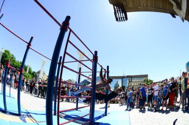 Kharkiv, Ukrayna - 27 Mayıs, 2018: Street egzersiz gösterisi sırasında sokak Kültür Festivali.