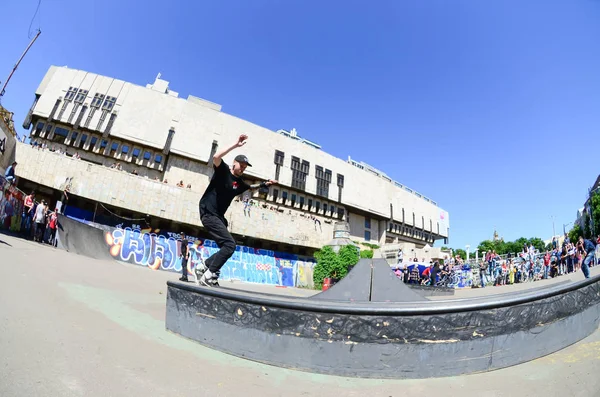 Kharkiv Ucrânia Maio 2018 Patinação Patins Durante Festival Anual Culturas — Fotografia de Stock