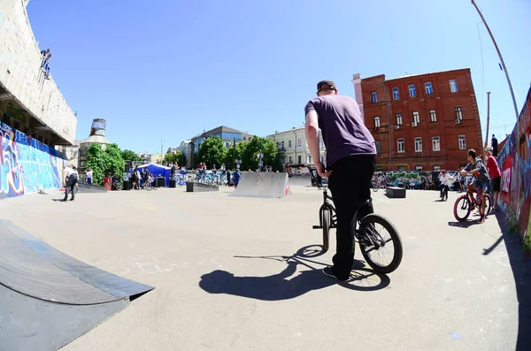 Charków Ukraina Maja 2018 Riders Freestyle Bmx Skatepark Podczas Corocznego — Zdjęcie stockowe