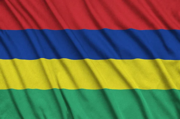 Bandeira Mauriciana Retratada Tecido Tecido Esportivo Com Muitas Dobras Esporte — Fotografia de Stock