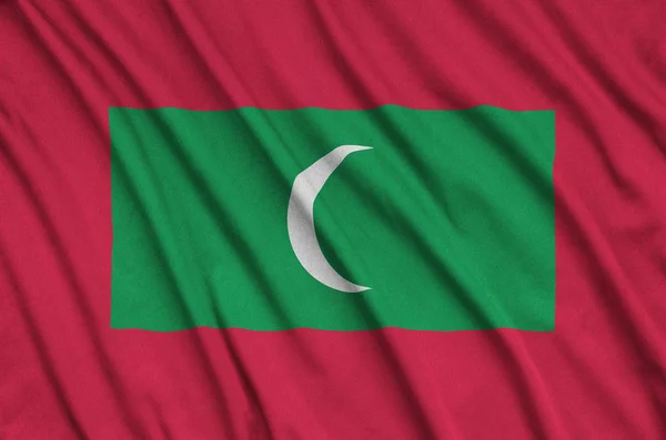 Σημαία Των Μαλδίβων Απεικονίζεται Ένα Σπορ Ύφασμα Πολλές Πτυχώσεις Ομάδα — Φωτογραφία Αρχείου