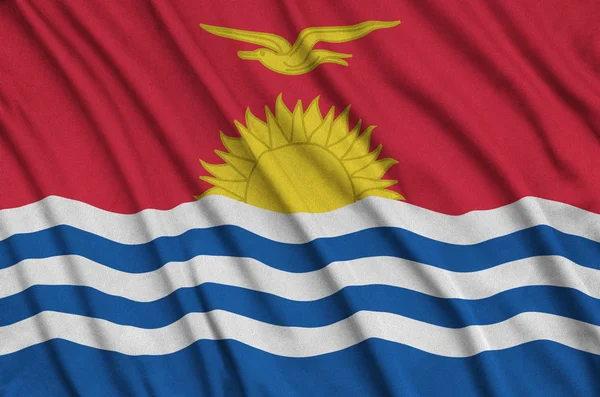 Bandeira Kiribati Representado Tecido Pano Esportes Com Muitas Dobras Esporte — Fotografia de Stock