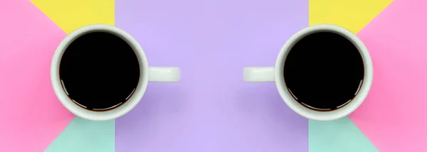 Δύο Φλιτζάνια Μικρά Καφέ Άσπρο Φόντο Υφή Μόδας Παστέλ Χρώματα — Φωτογραφία Αρχείου