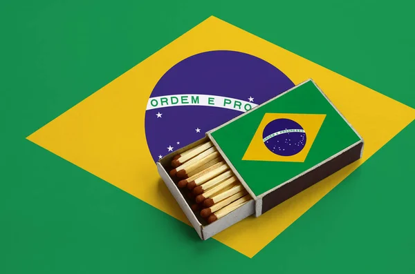 Vlag Van Brazilië Aangetoond Een Open Luciferdoosje Die Gevuld Met — Stockfoto