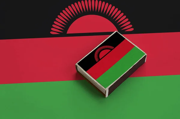 Malawis Flagga Avbildas Tändsticksask Som Ligger Stor Flagga — Stockfoto