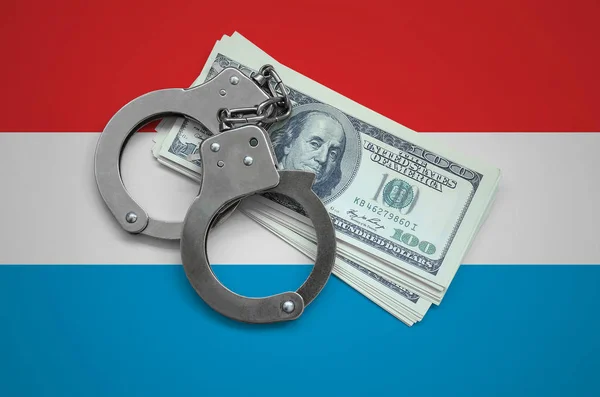 Bandiera Lussemburghese Con Manette Mazzo Dollari Corruzione Valutaria Nel Paese — Foto Stock
